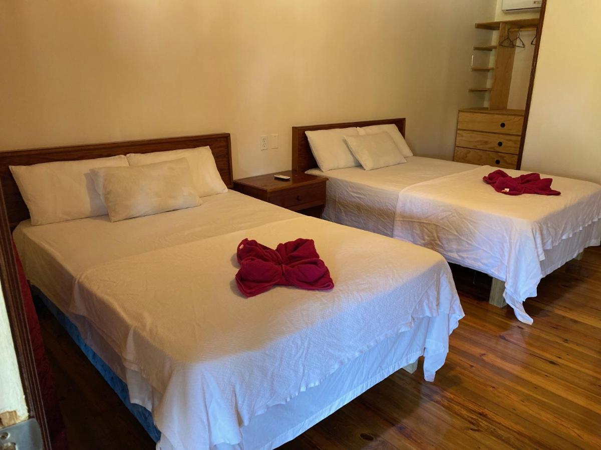 Coral View Beach Resort Utila Dış mekan fotoğraf