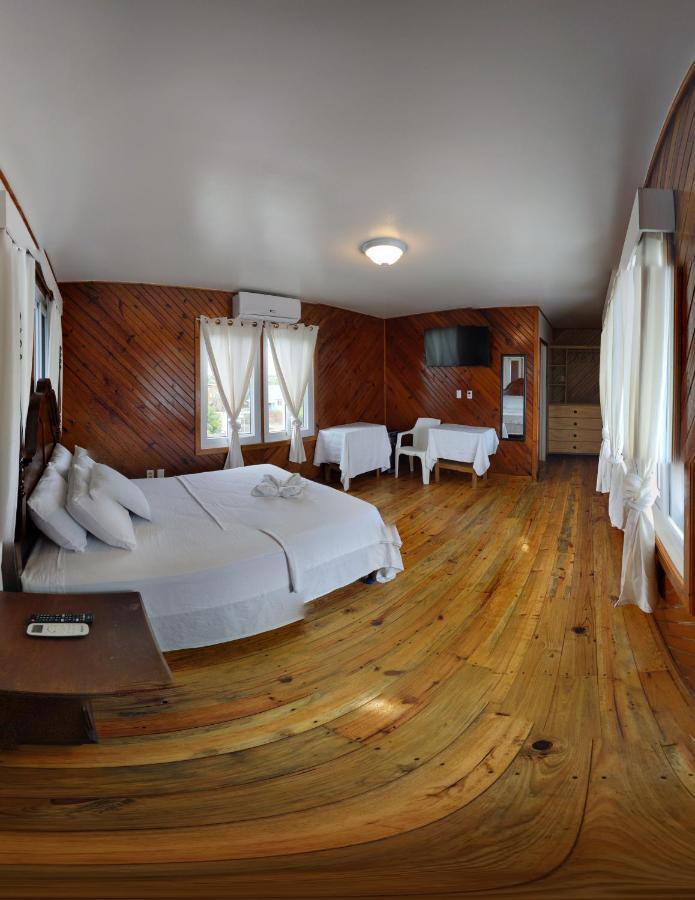 Coral View Beach Resort Utila Dış mekan fotoğraf