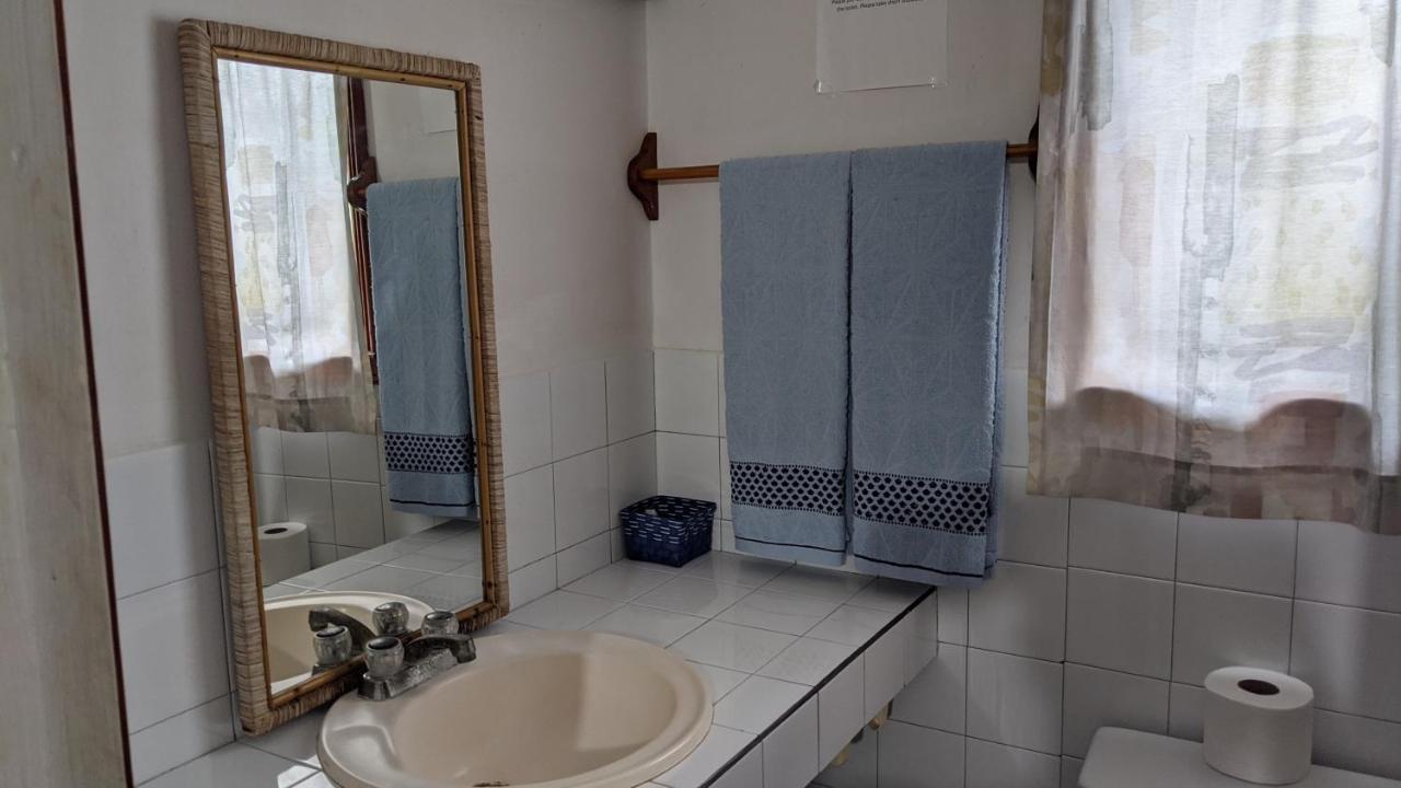 Coral View Beach Resort Utila Dış mekan fotoğraf